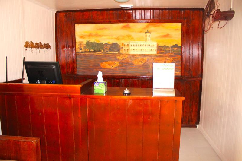 Le Kalyptus Hotel Moroni Buitenkant foto